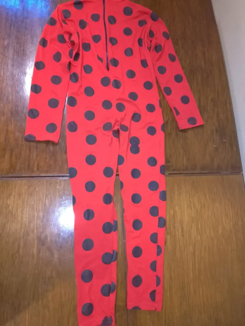 Disfraz de cuerpo completo rojo con lunares negros - 2