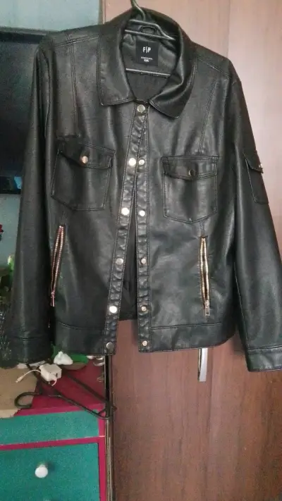 Chaqueta de cuero sintético negra FSP para mujer - miniatura 1