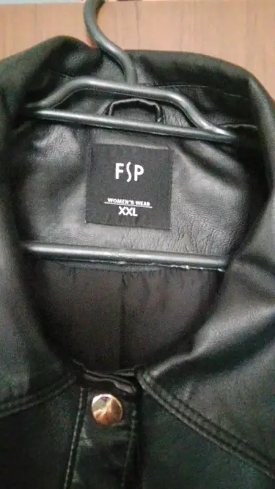 Chaqueta de cuero sintético negra FSP para mujer - miniatura 3