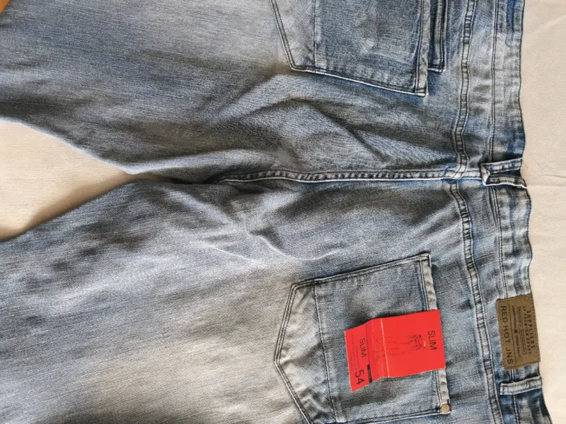 Jeans de mezclilla azul claro para hombre - 4