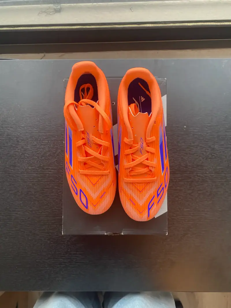 Botines de fútbol Adidas F50 Club naranjas - 4
