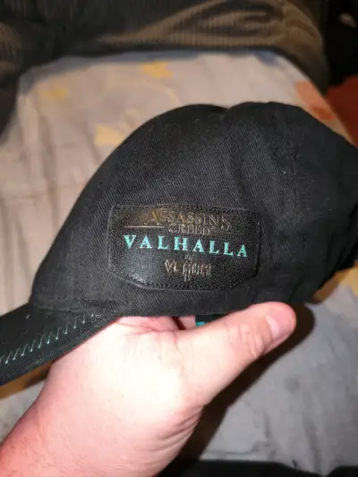 Gorra negra Assassin's Creed Valhalla Venum - miniatura 2