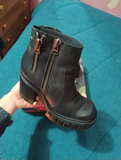 Botines de cuero negro con tacón para mujer - miniatura 4