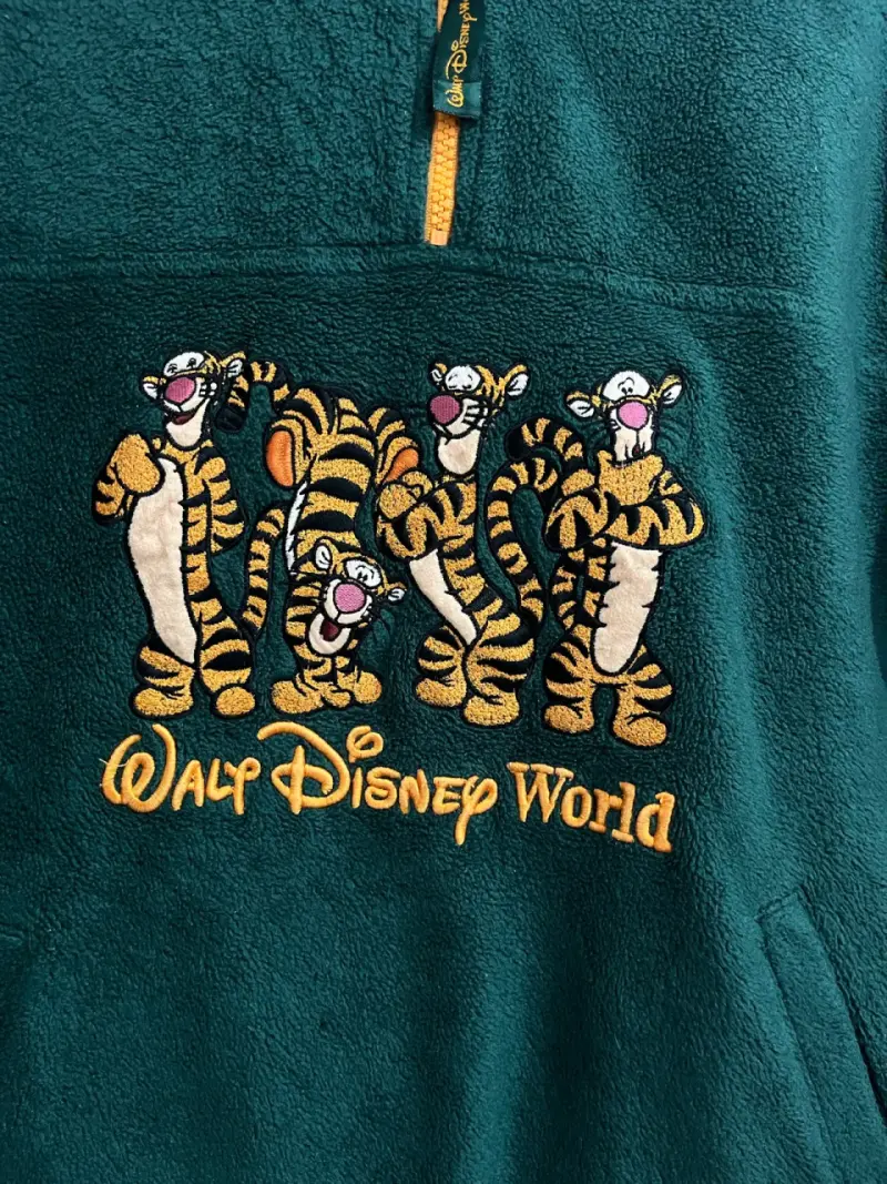 Polerón Disney World verde con capucha y diseño de Tigger - 3