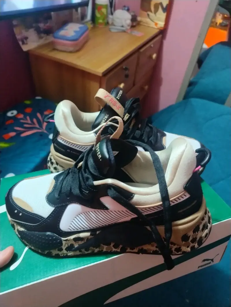 Zapatillas deportivas Puma RS-X negras y doradas - 2