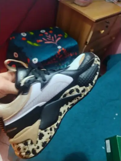 Zapatillas deportivas Puma RS-X negras y doradas - miniatura 4
