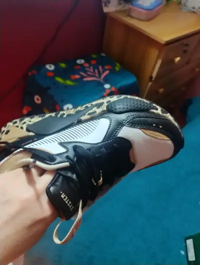 Zapatillas deportivas Puma RS-X negras y doradas - miniatura 5