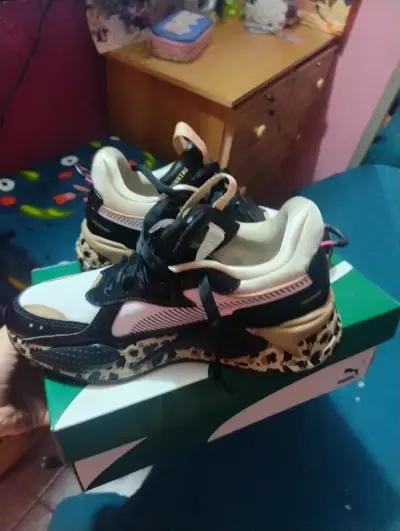 Zapatillas deportivas Puma RS-X negras y doradas - miniatura 6