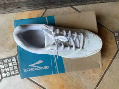 Zapatillas deportivas blancas Brooks para mujer - miniatura 2