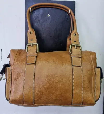 Bolso de cuero marrón con asas resistentes - miniatura 1