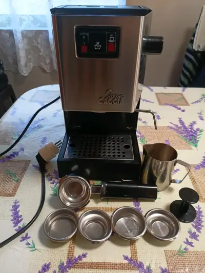 Cafetera espresso Gaggia Classic con accesorios - miniatura 1