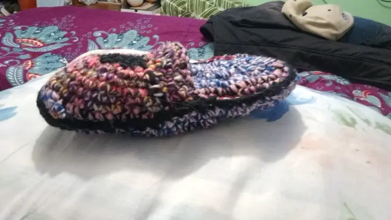 Pantuflas tejidas a mano multicolor - 1