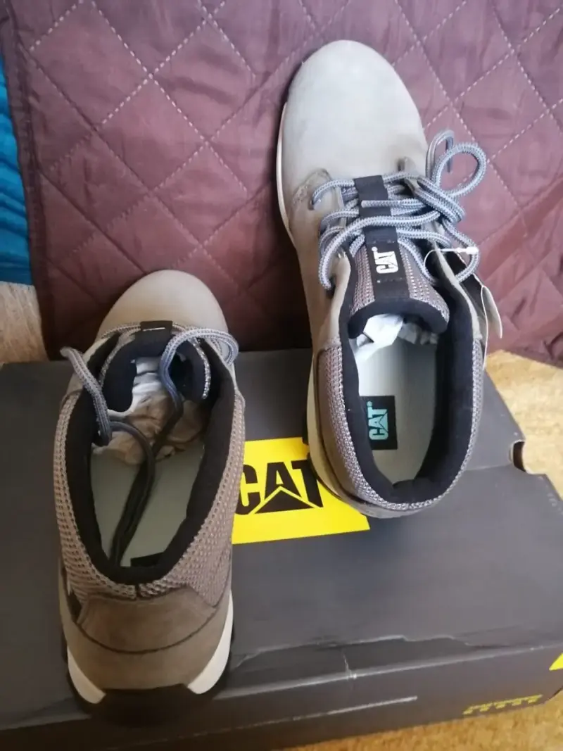 Botines CAT hombre, nuevos en caja, Unicos, Viña - 3
