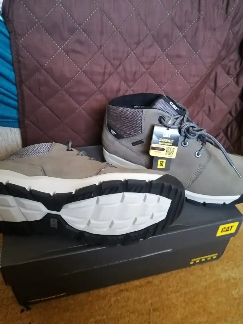Botines CAT hombre, nuevos en caja, Unicos, Viña - 4