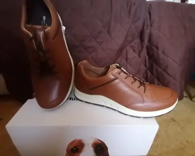 Zapatillas casuales cuero marrón  NUEVAS , H.PUPPI - miniatura 1