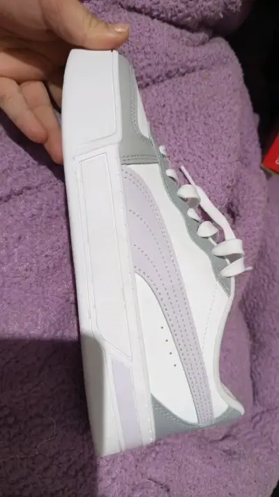 Zapatillas deportivas blancas y grises Puma - miniatura 2