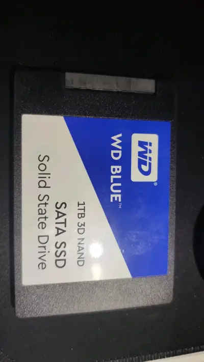 Disco SSD WD Blue 1TB 3D NAND - miniatura 2