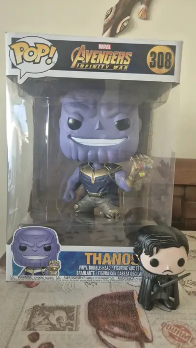 Figura Funko Pop Thanos Avengers Infinity War - miniatura 3