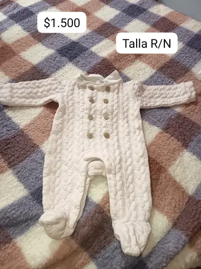 Enterito de bebé acolchado blanco talla RN - miniatura 1