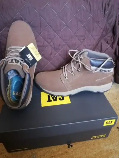Botas Caterpillar marrones , nuevos, origina!! - miniatura 1