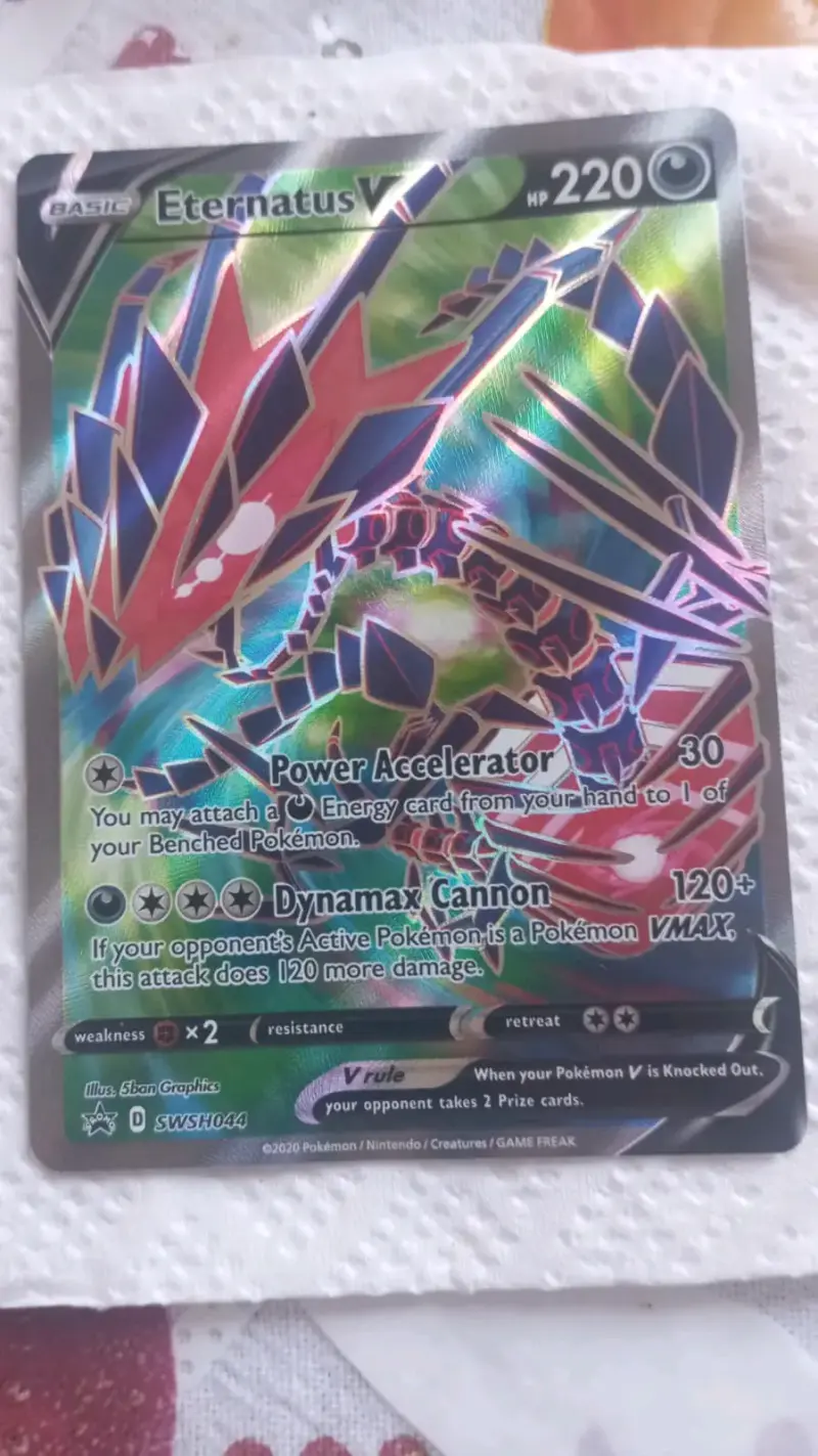 Carta Pokémon Eternatus V holográfica