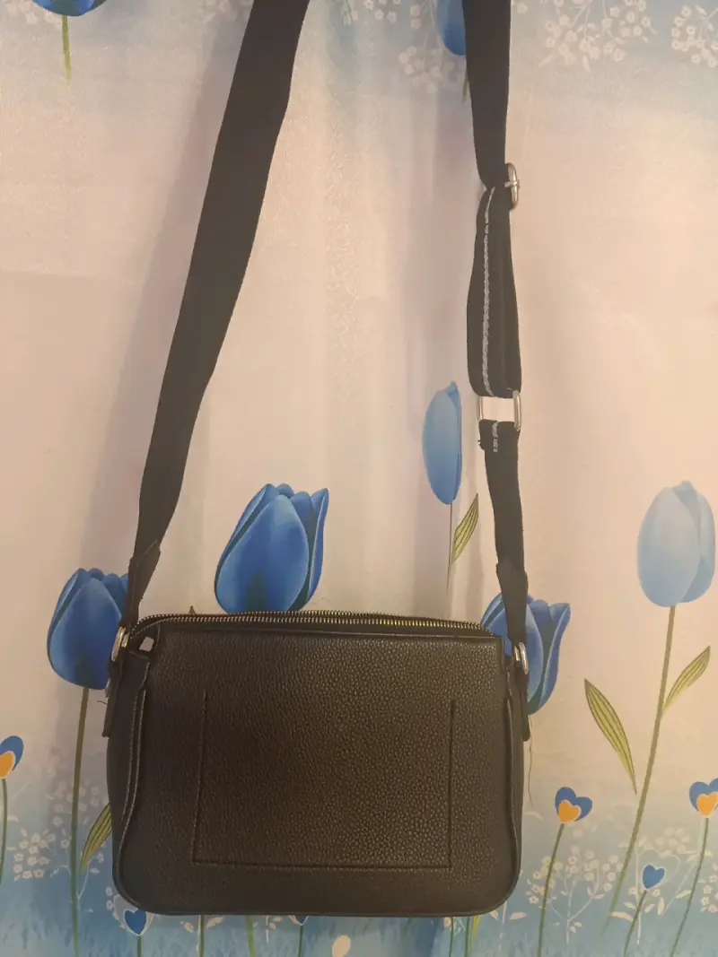 Cartera cruzada negra Basement Collection - 4