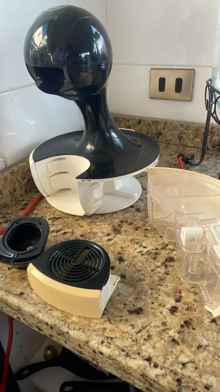 Cafetera Dolce Gusto automática usada - 5