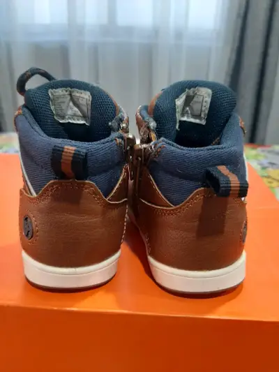 Botines de niño marrones con cordones - miniatura 3