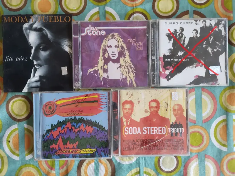 Lote de CDs de música variada - 1