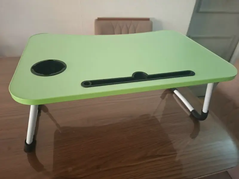 Mesa Plegable Portátil para Computadora Verde