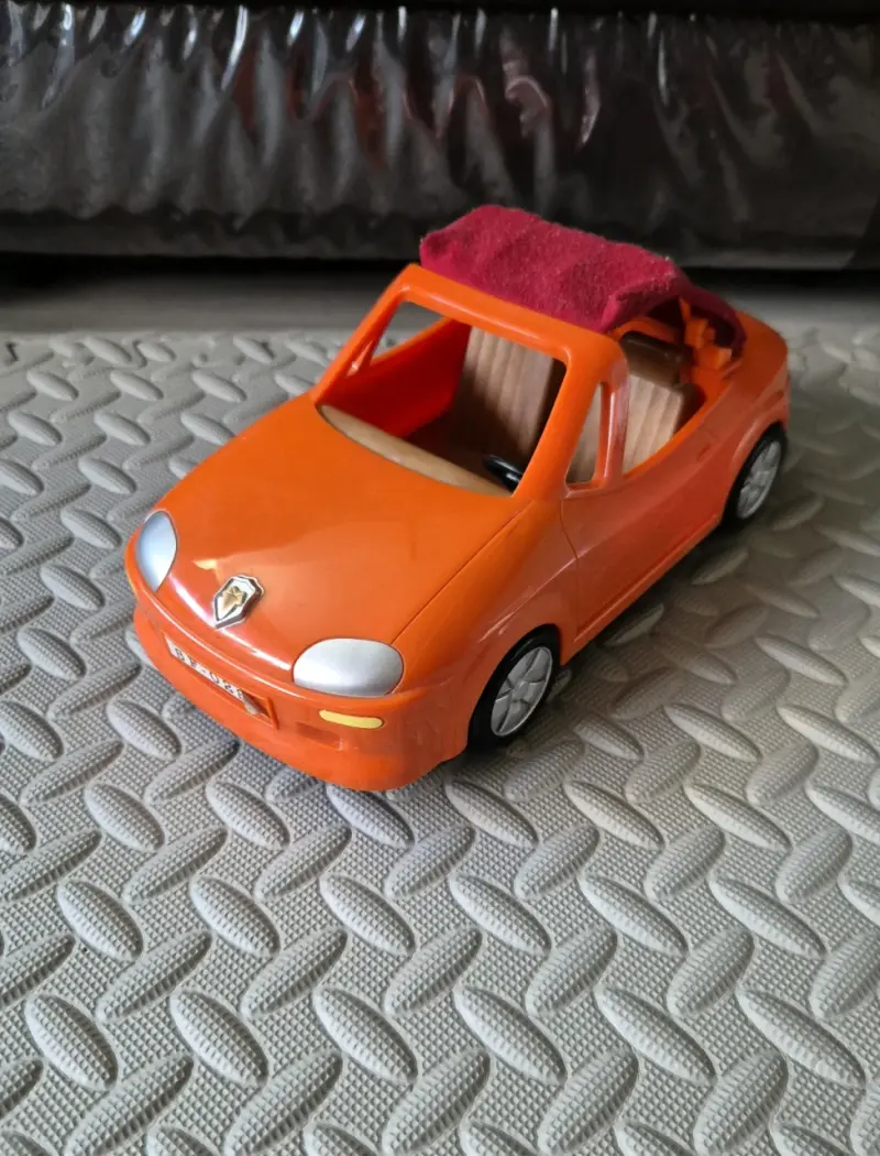 Auto de juguete convertible naranja Sylvanian Families - 1