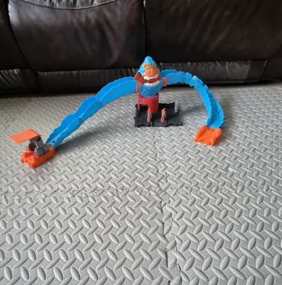 Pista de juego Hot Wells monstruo - miniatura 1