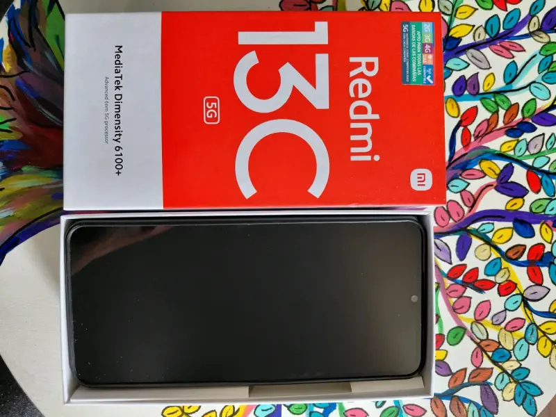 Smartphone Redmi 13C 5G con MediaTek Dimensity - 1