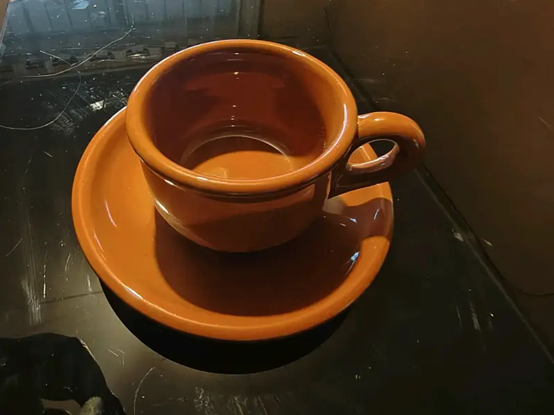 6 Tazas de cerámica color terracota con plato