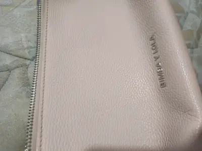 Cartera de cuero rosa con correa ajustable - miniatura 5