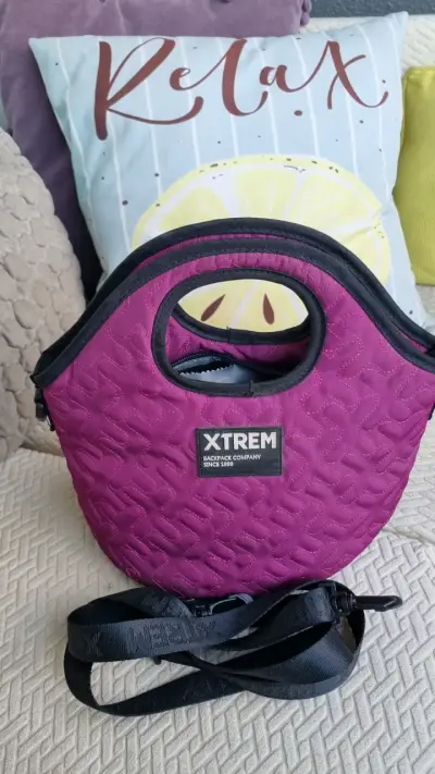 Bolso morado Xtrem con detalle de costura - miniatura 2