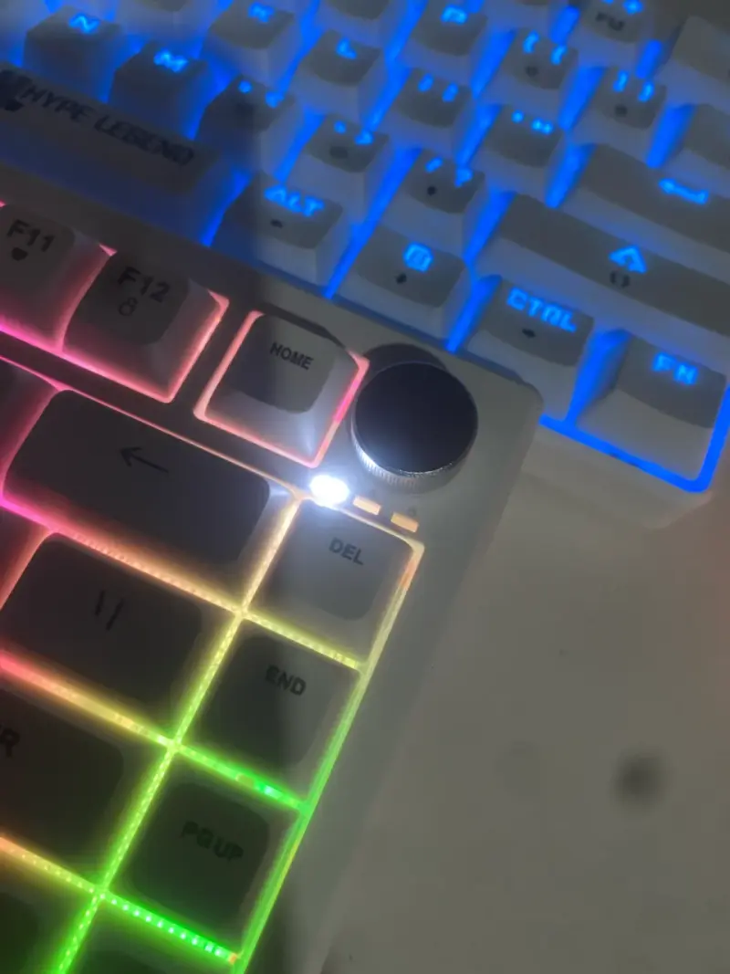 Teclado retroiluminado RGB + Mouse HP - 2