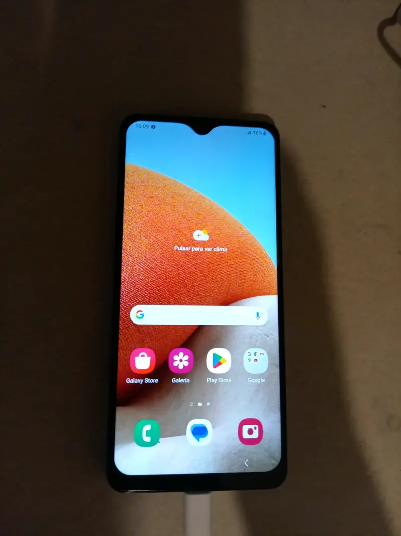 Samsung Galaxy A32 azul en buen estado - 2