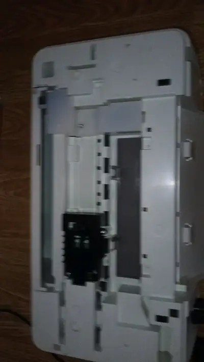 Impresora multifuncional HP LaserJet en buen estado - miniatura 5