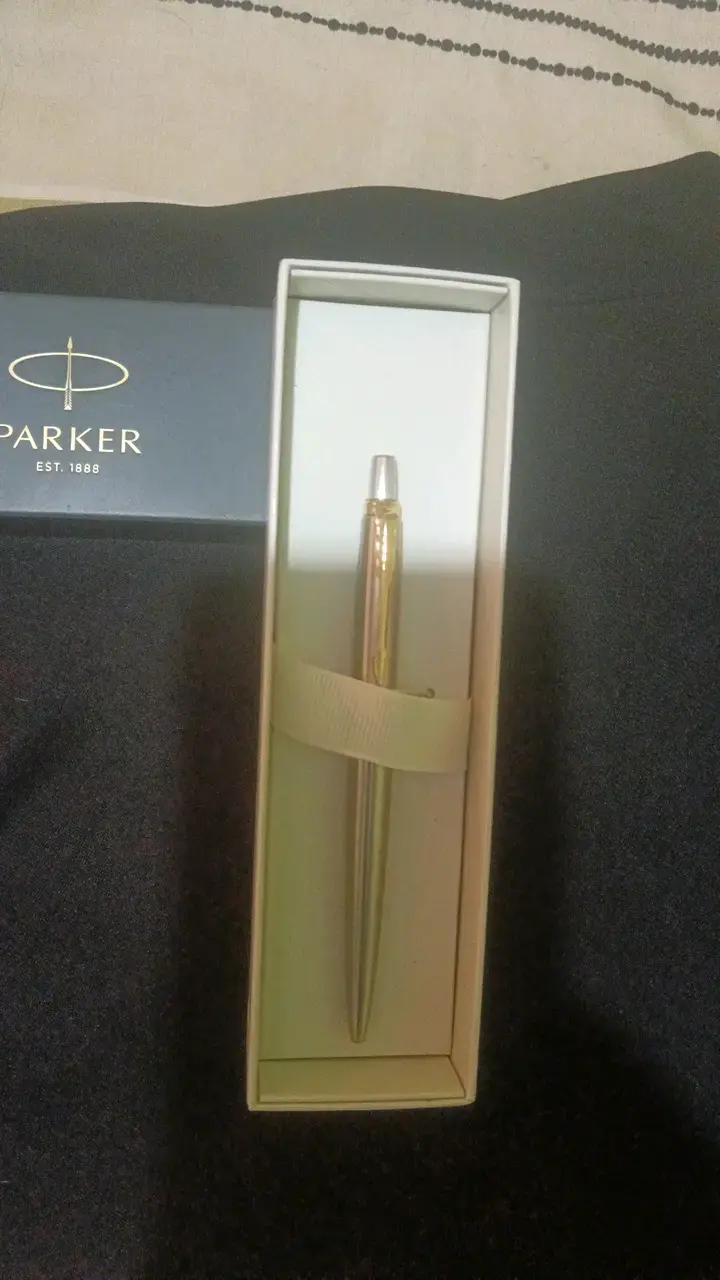 Bolígrafo Parker de Lujo en Estuche - 2