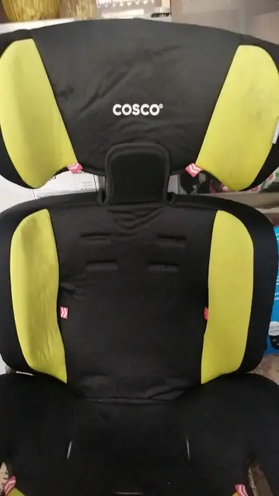 Silla de auto para niños Cosco negra y verde - miniatura 2