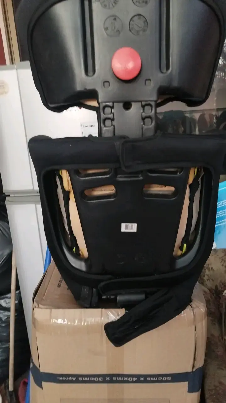 Silla de auto para niños Cosco negra y verde - 4