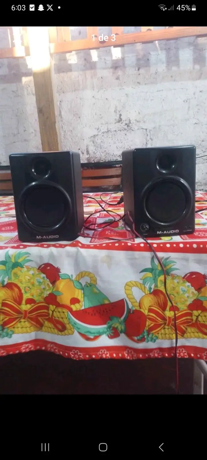 Parlantes M-Audio AV30 para estudio - 3