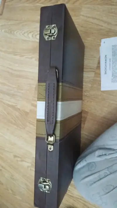 Juego de Backgammon en estuche portátil - miniatura 4