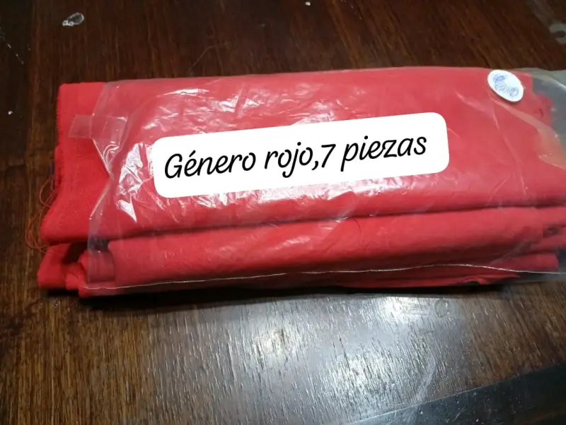 Tela roja trevira, 7 piezas