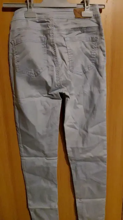 Pantalones celeste para mujer - miniatura 2