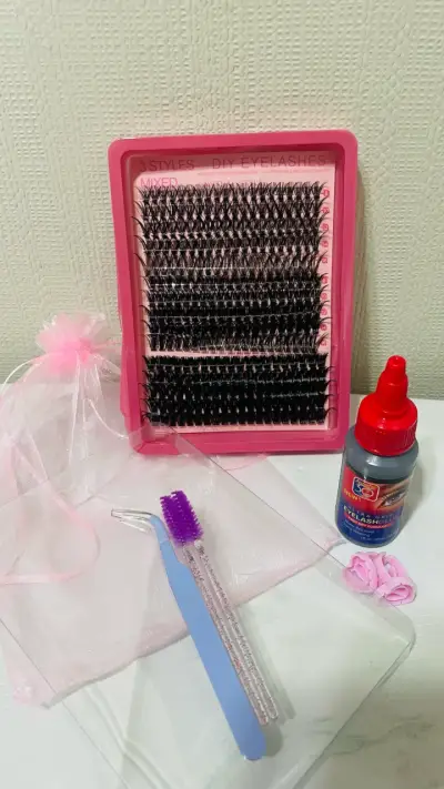 Kit de Extensiones de Pestañas DIY con Pegamento - miniatura 1