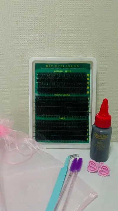 Kit de Extensiones de Pestañas DIY con Pegamento - miniatura 5