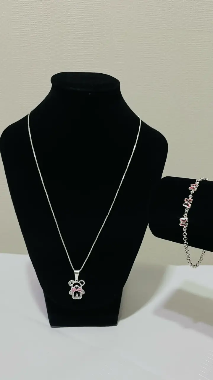 Collar de plata con dije de oso brillante - 5