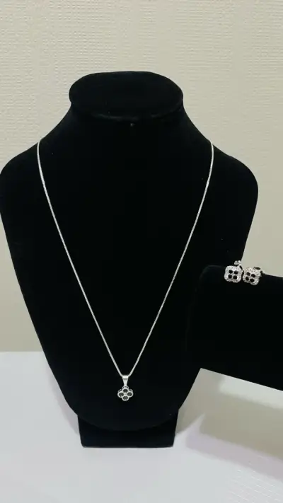 Collar de plata con dije de oso brillante - miniatura 6